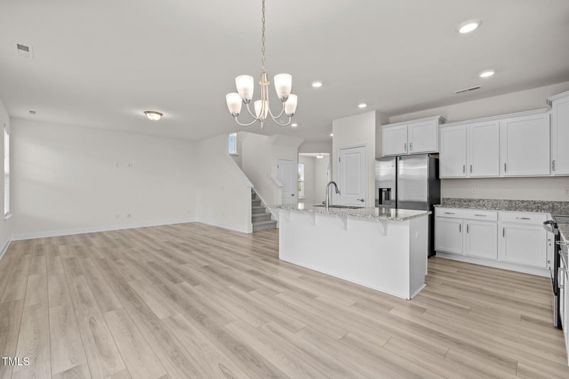 1200 Sidney Creek Dr, Zebulon, NC 27597