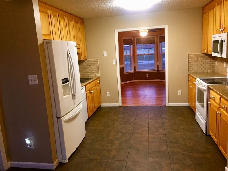 1201 Ashton Hollow Dr, Raleigh, NC 27603