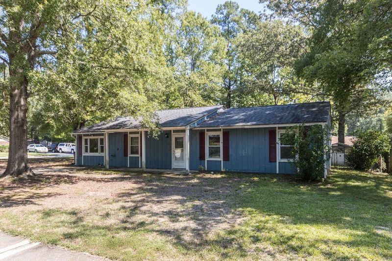 1201 Broadford Dr, Cary, NC 27511