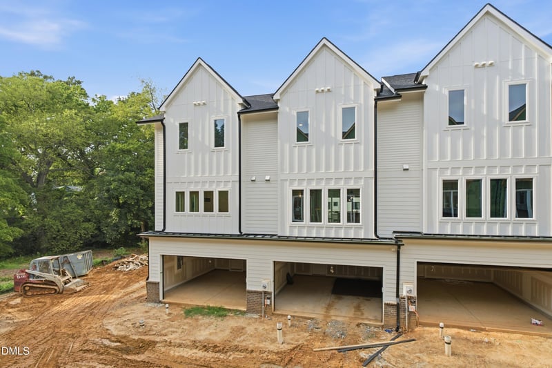 1201 Brookside Dr #102, Raleigh, NC 27604