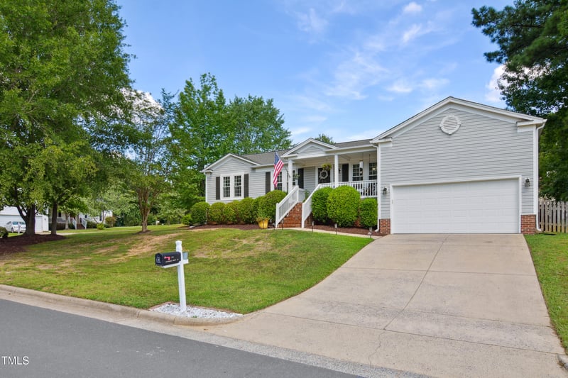 1201 Canterbury Brook Ln, Apex, NC 27502