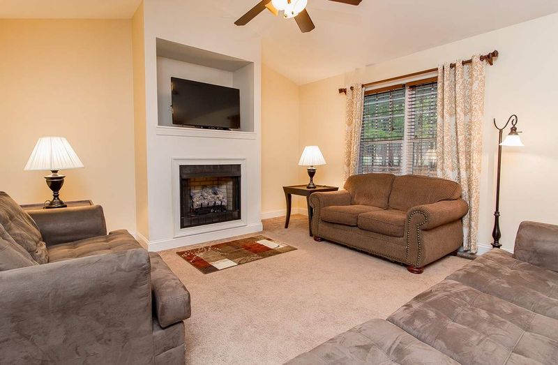 1201 Coleridge Ct, Franklinton, NC 27525