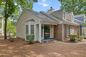 1201 Deptford Ct, Raleigh, NC 27609
