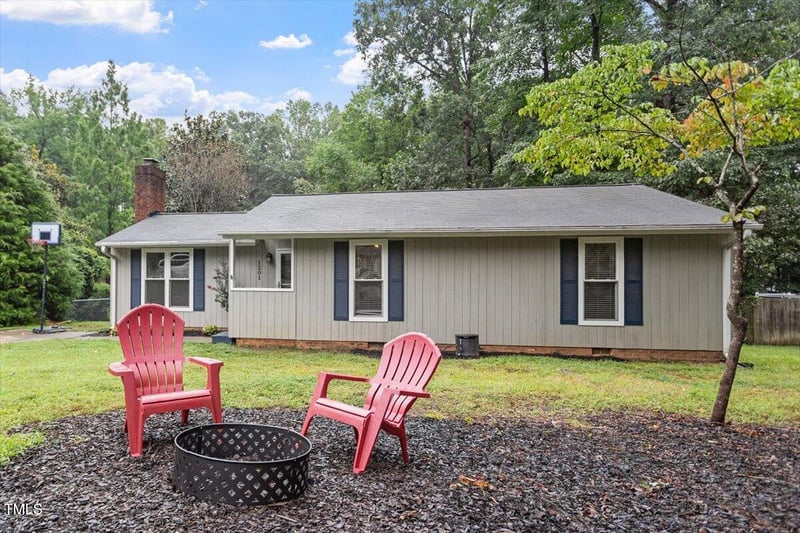 1201 Gatehouse Dr, Cary, NC 27511
