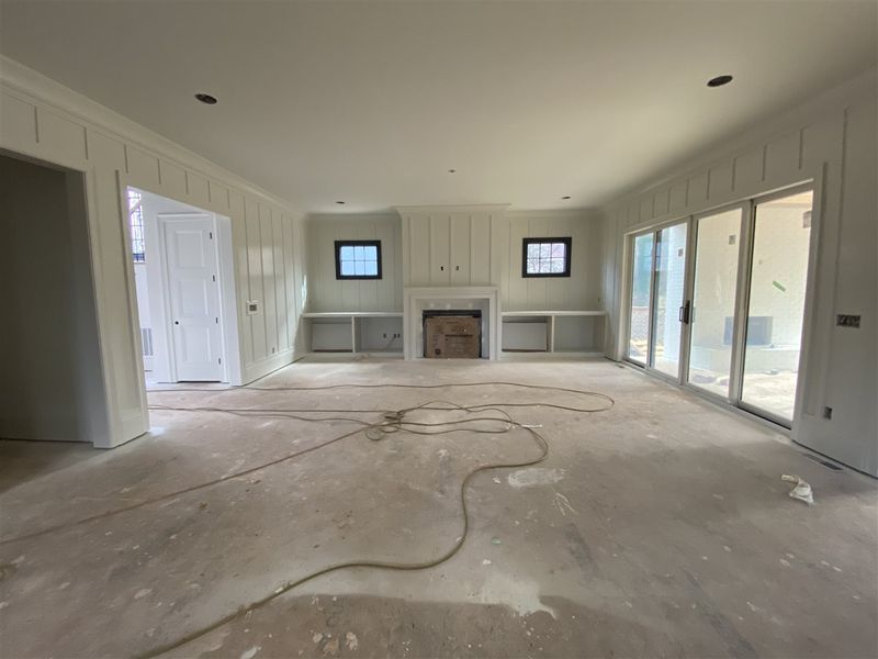1201 Manchester Dr, Raleigh, NC 27609