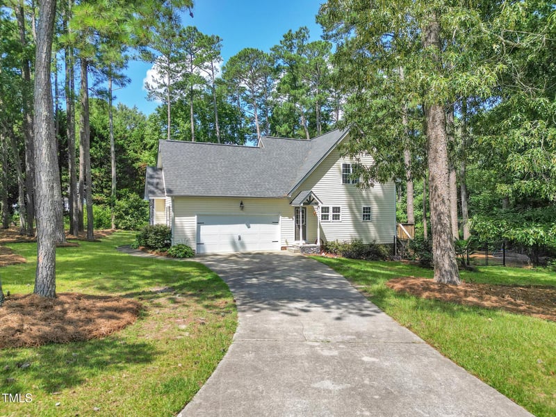1201 Mill Valley Rd, Fuquay Varina, NC 27526
