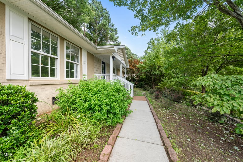 1201 Pond St, Cary, NC 27511