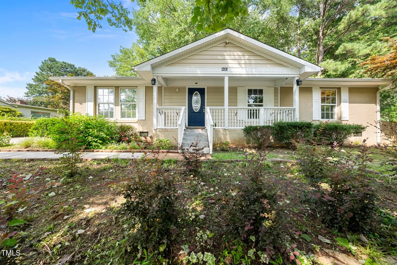 1201 Pond St, Cary, NC 27511