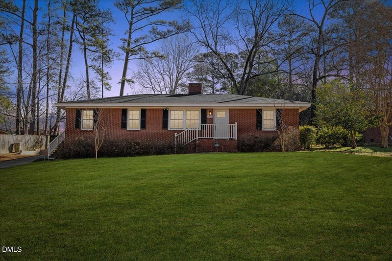 1201 Poplar Ave, Garner, NC 27529