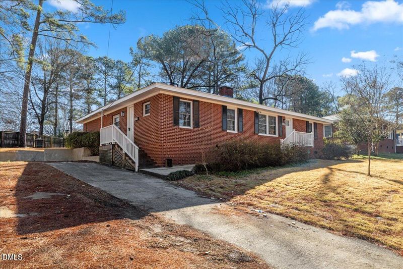 1201 Poplar Ave, Garner, NC 27529