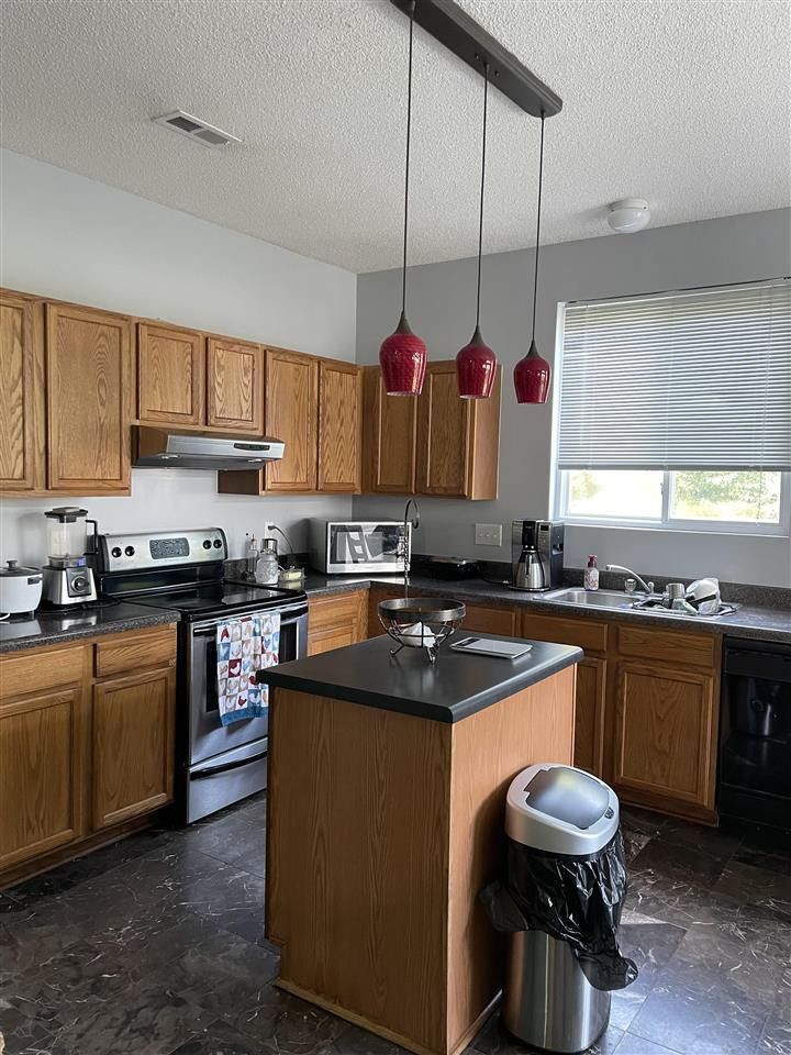 1201 Rutledge Landing Dr, Knightdale, NC 27545