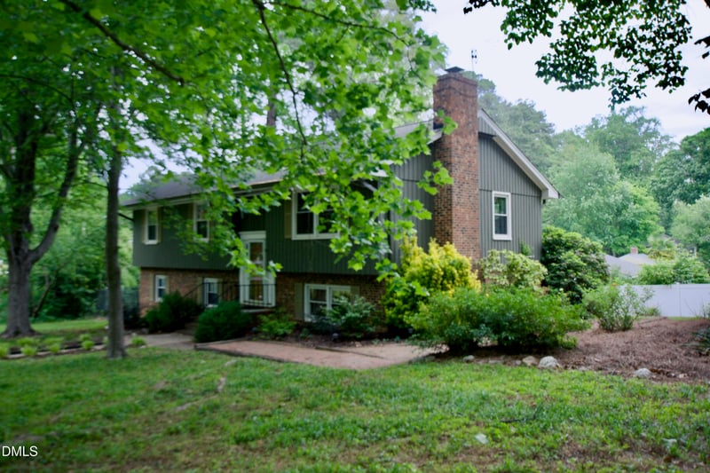 1201 Sturdivant Dr, Cary, NC 27511