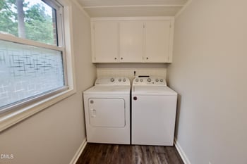 1201 Sturdivant Dr, Cary, NC 27511