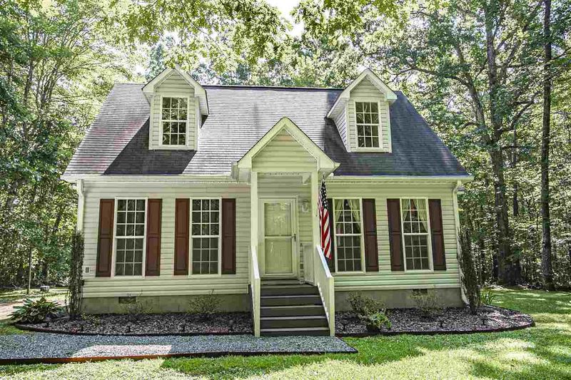 1201 Twilight Cir, Mebane, NC 27302