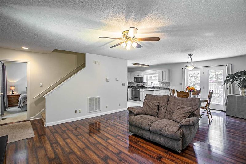 1201 Twilight Cir, Mebane, NC 27302