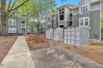 1201 Westview Ln, Raleigh, NC 27605