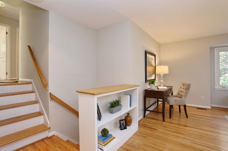 1202 Cypress Rd, Chapel Hill, NC 27517