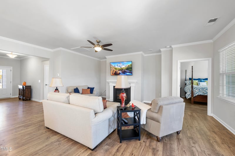 1202 Farm Leaf Dr, Durham, NC 27703
