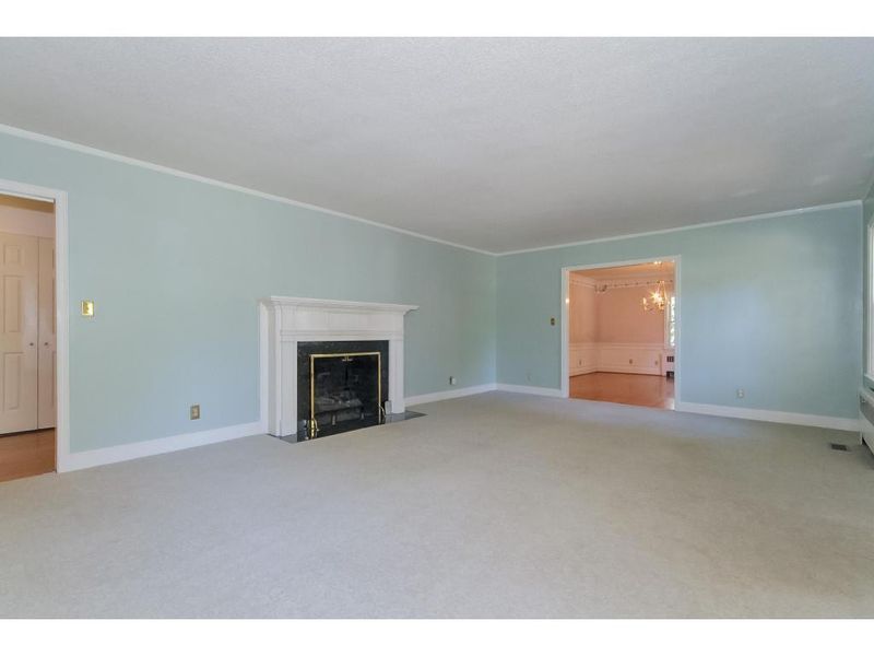 1202 W Front St, Burlington, NC 27215