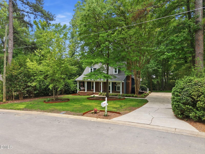 1202 Indian Trl, Apex, NC 27502
