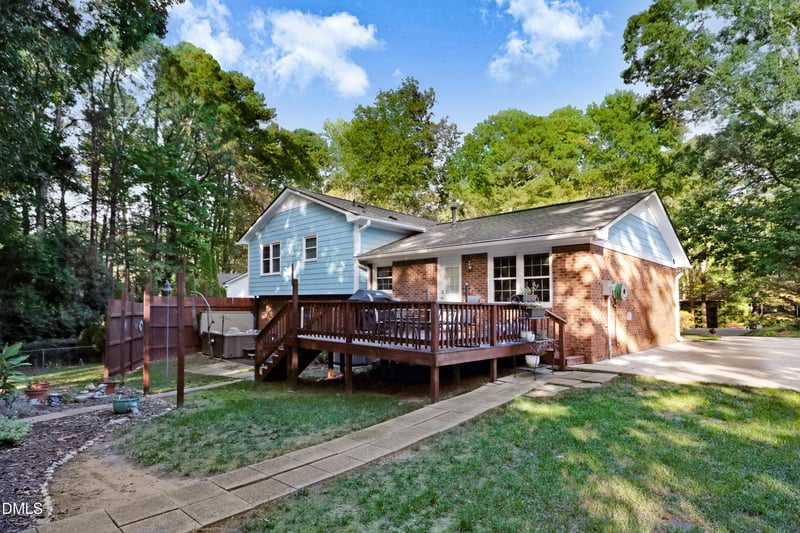 1202 Keith Dr, Cary, NC 27511