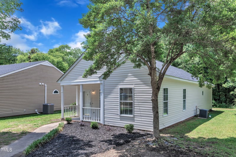 1202 Kendall Dr, Durham, NC 27703