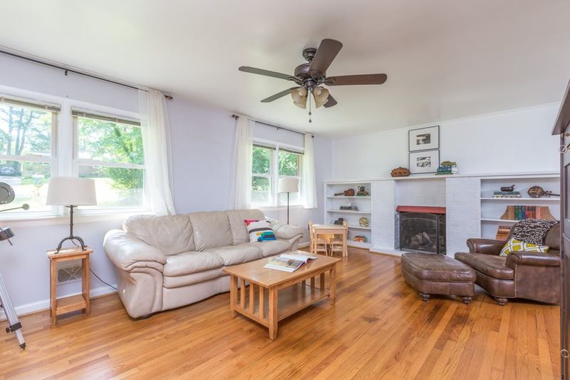 1202 Poplar Ave, Garner, NC 27529