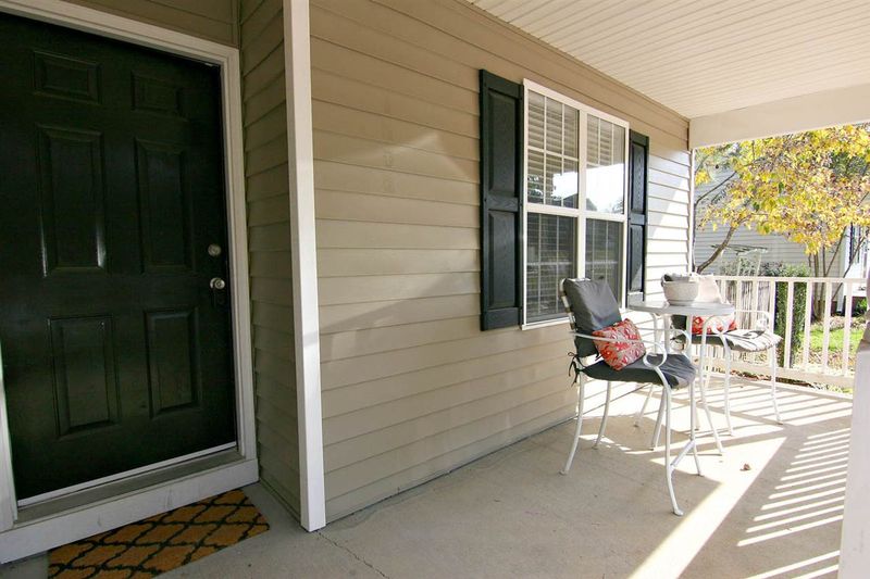 1202 Poplar Ridge Dr, Fuquay Varina, NC 27526