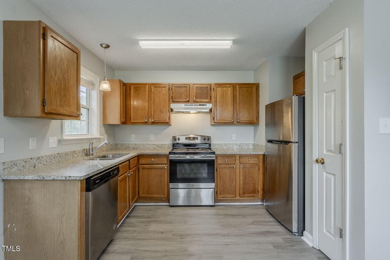 1202 Sumac Cir, Zebulon, NC 27597