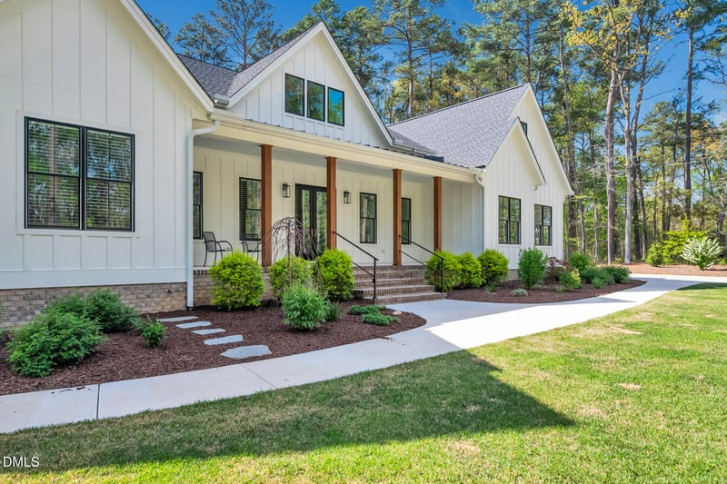 1202 Whippoorwill Ln, Chapel Hill, NC 27517