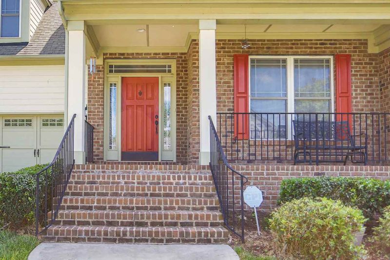 12028 Wicker Dr, Chapel Hill, NC 27517