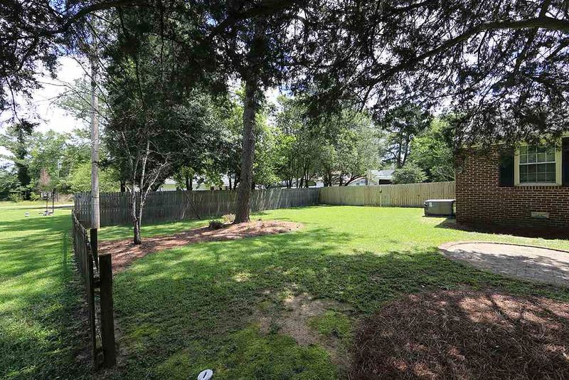 1203 S 14th St, Lillington, NC 27546