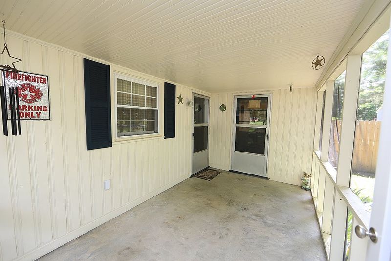 1203 S 14th St, Lillington, NC 27546