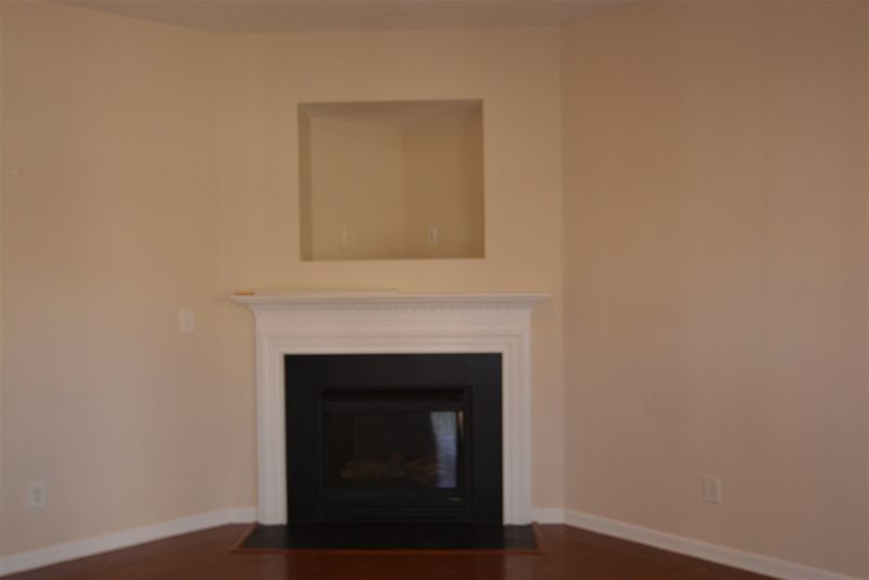 1203 Briarwood Dr, Mebane, NC 27302