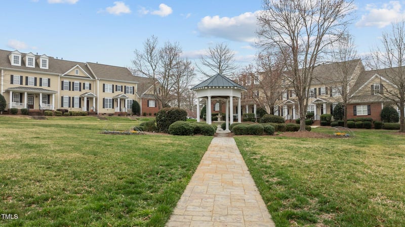 1203 Fairview Club Dr, Wake Forest, NC 27587