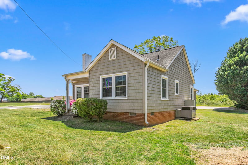 1203 Fifth St, Mebane, NC 27302