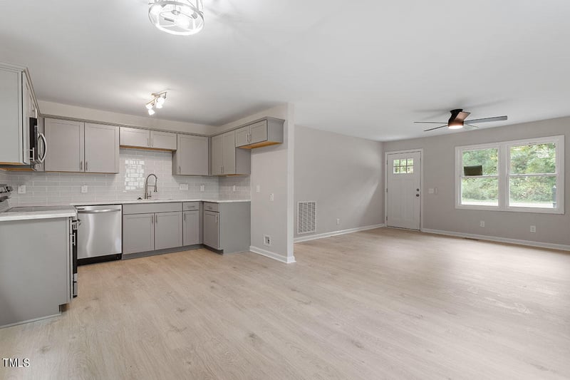 1203 Freeman Dr, Sanford, NC 27330