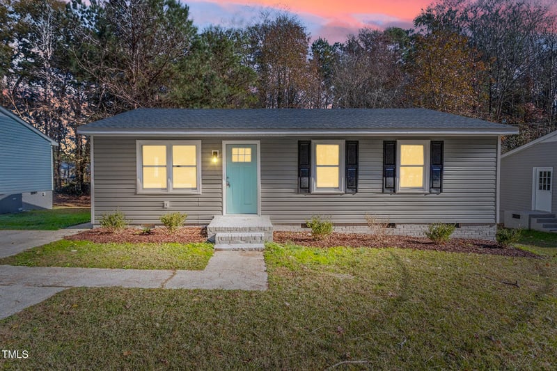 1203 Freeman Dr, Sanford, NC 27330