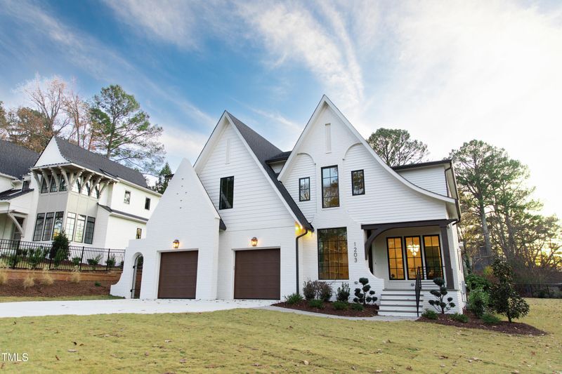 1203 Glendale Dr, Raleigh, NC 27612