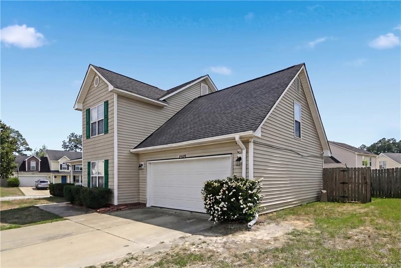 1203 Grackle Dr, Fayetteville, NC 28306