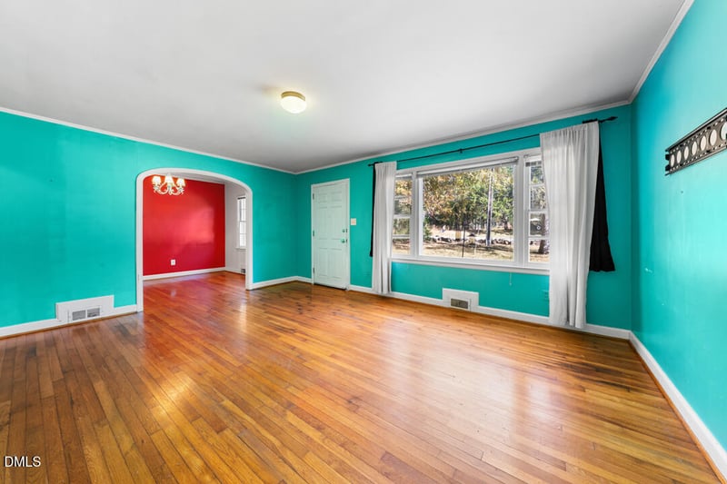 1203 Hillsborough Rd, Chapel Hill, NC 27516