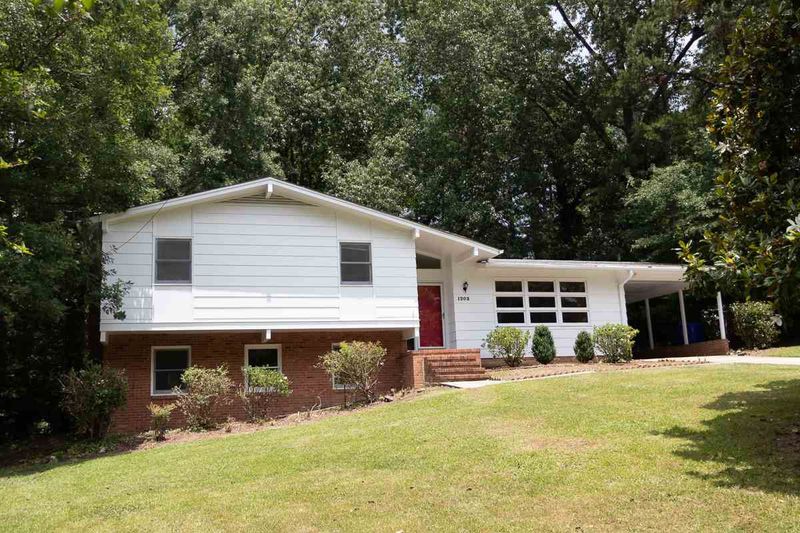 1203 Leclair St, Chapel Hill, NC 27517