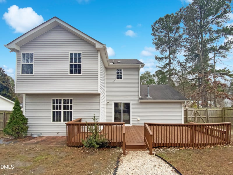 1203 Poplar Ridge Rd, Fuquay Varina, NC 27526