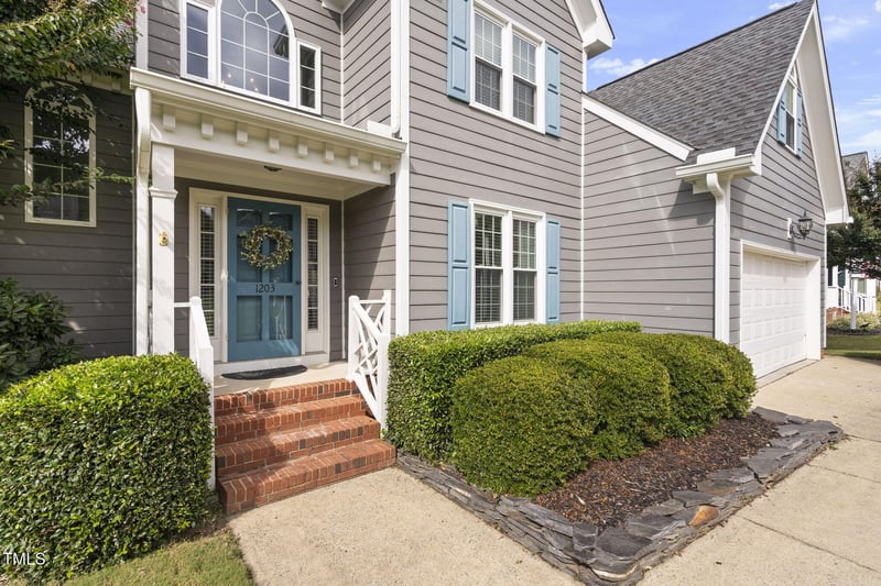1203 Rainesview Ln, Apex, NC 27502