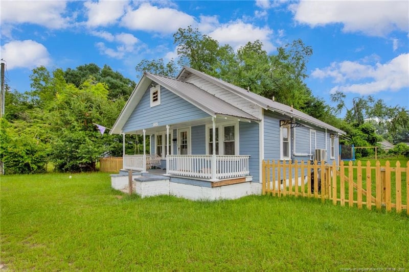 1203 Simpson St, Fayetteville, NC 28305