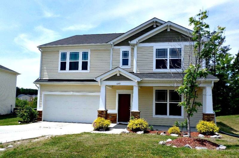 1203 Whispering Oak Ln, Durham, NC 27704