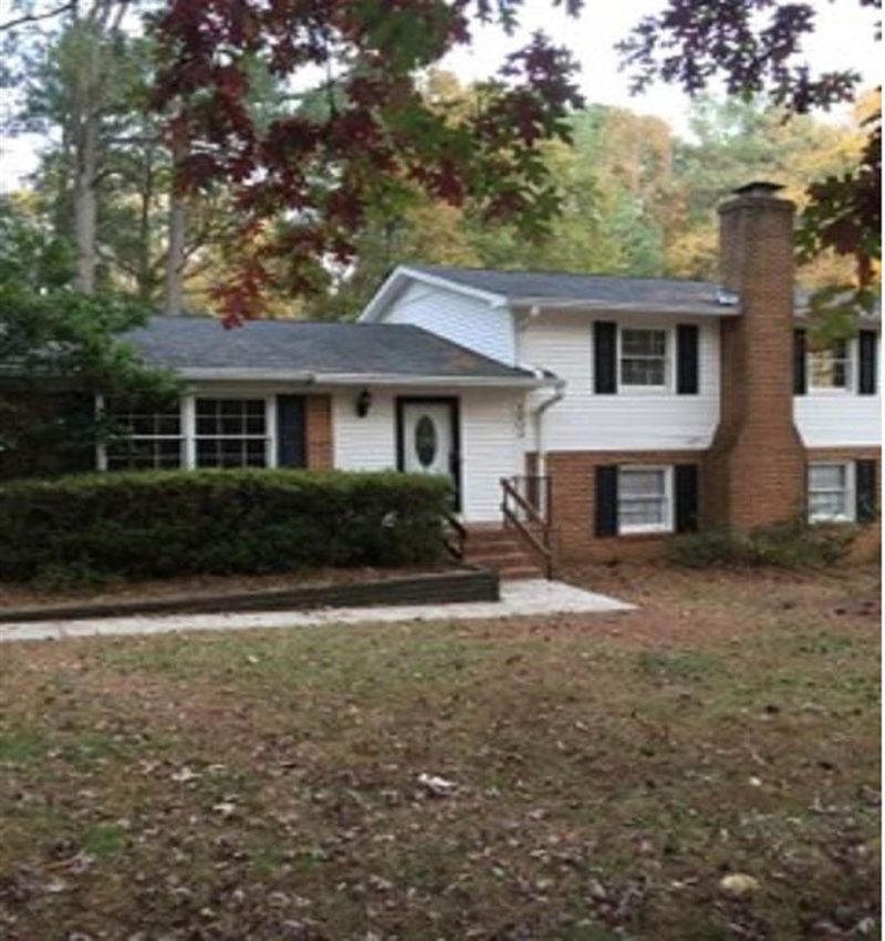 1203 Wicklow Dr, Cary, NC 27511