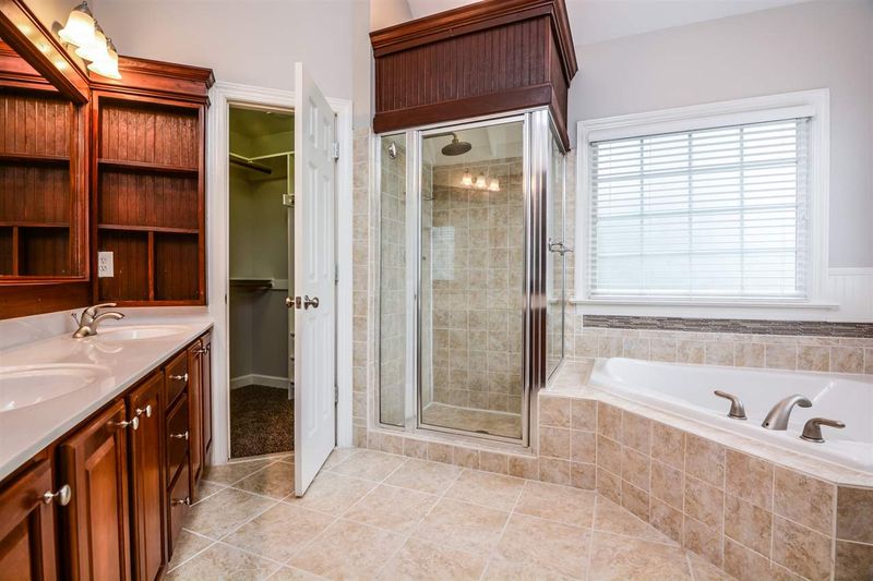 1204 Belfry Dr, Knightdale, NC 27545