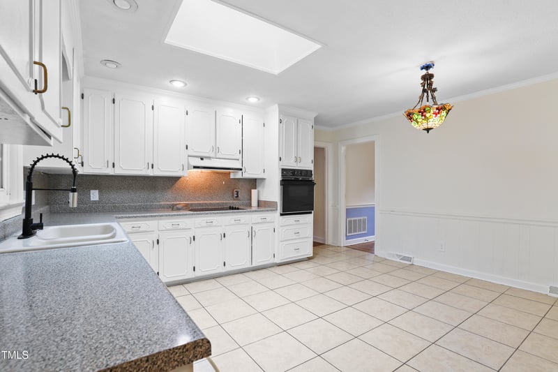 1204 Country Ridge Dr, Raleigh, NC 27609