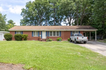1204 Dogwood Ln, Wilson, NC 27896